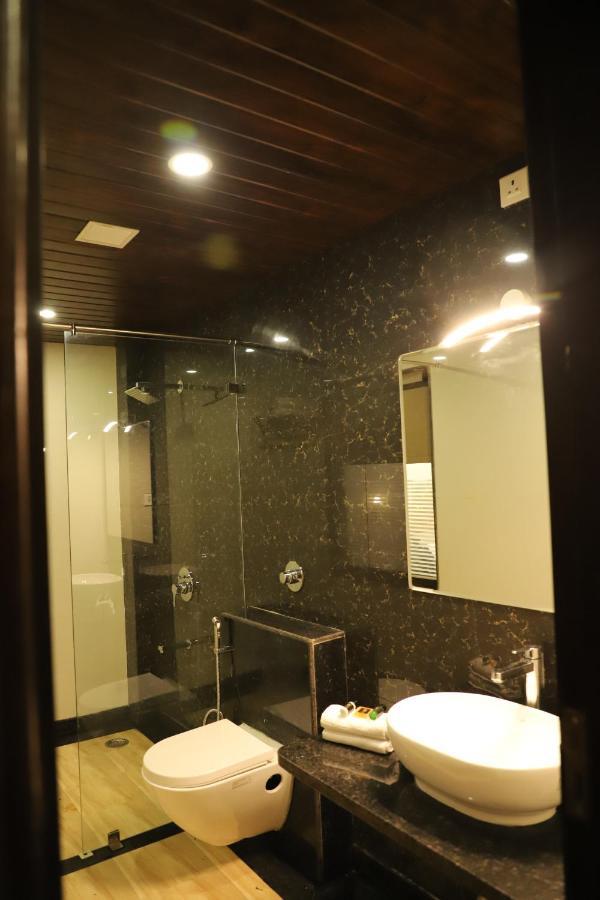 Clover Inn Udajpur Zewnętrze zdjęcie