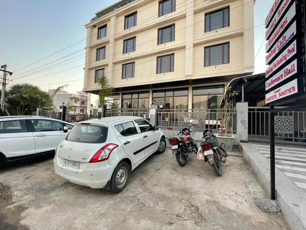 Clover Inn Udajpur Zewnętrze zdjęcie