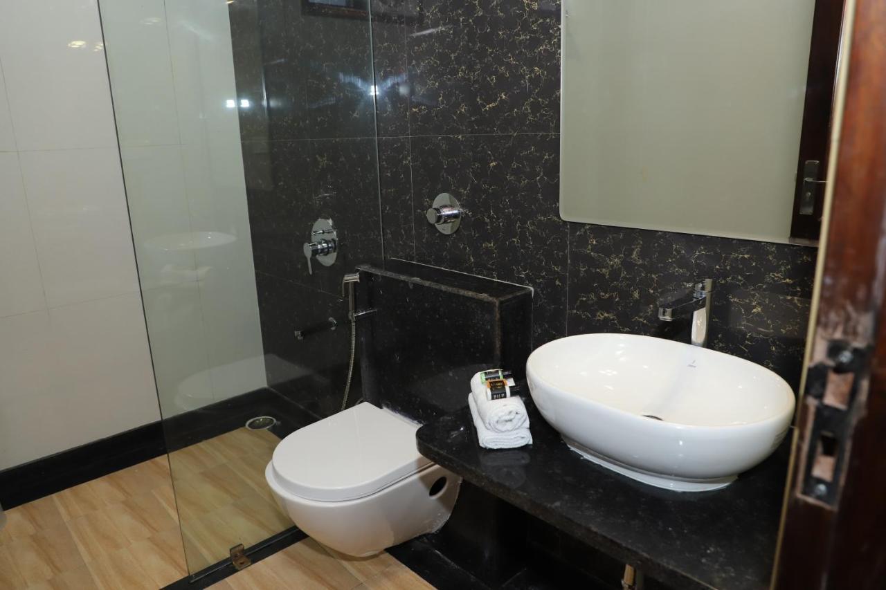 Clover Inn Udajpur Zewnętrze zdjęcie